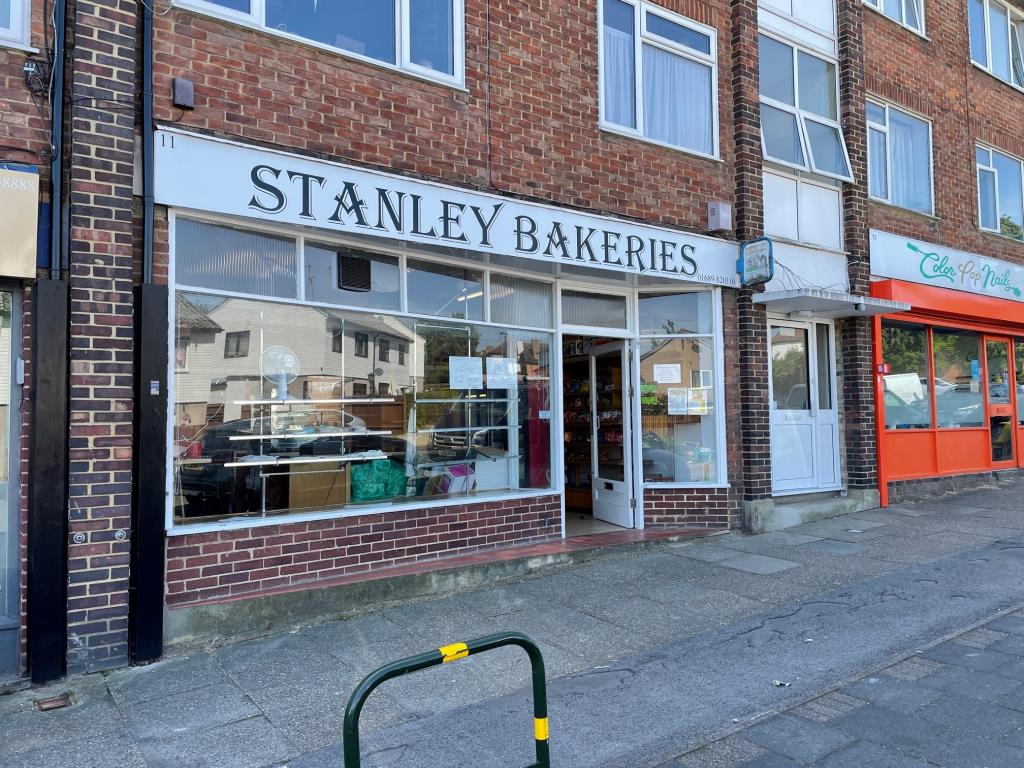 Lot: 51 - VACANT LEASEHOLD SHOP UNIT -